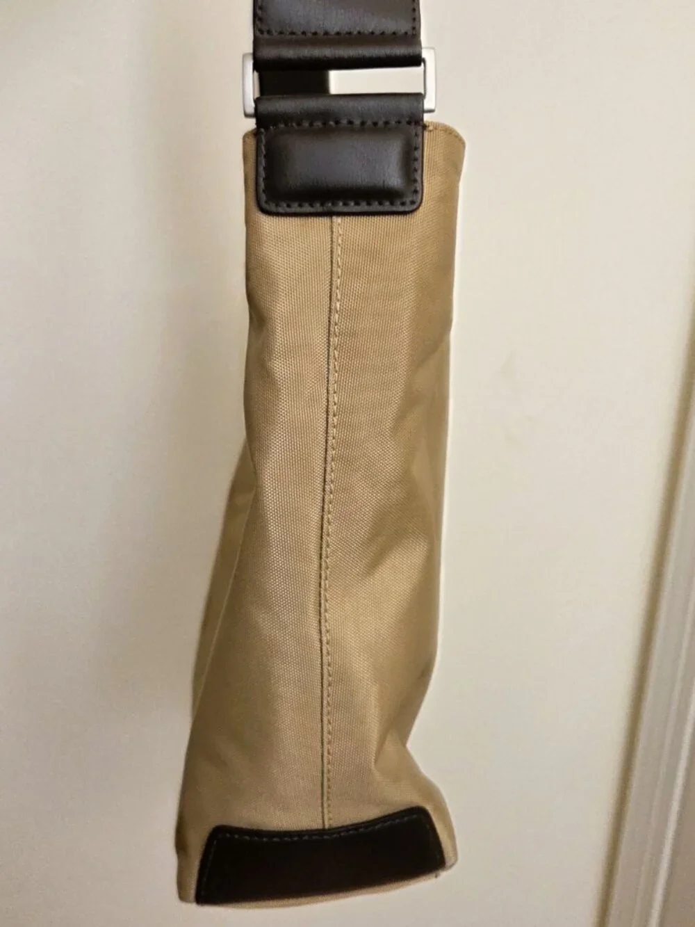 TUMI Cargo Leather Strap Canvas Tote Bag Tan Beige 2 Pockets Keyholder Zip
